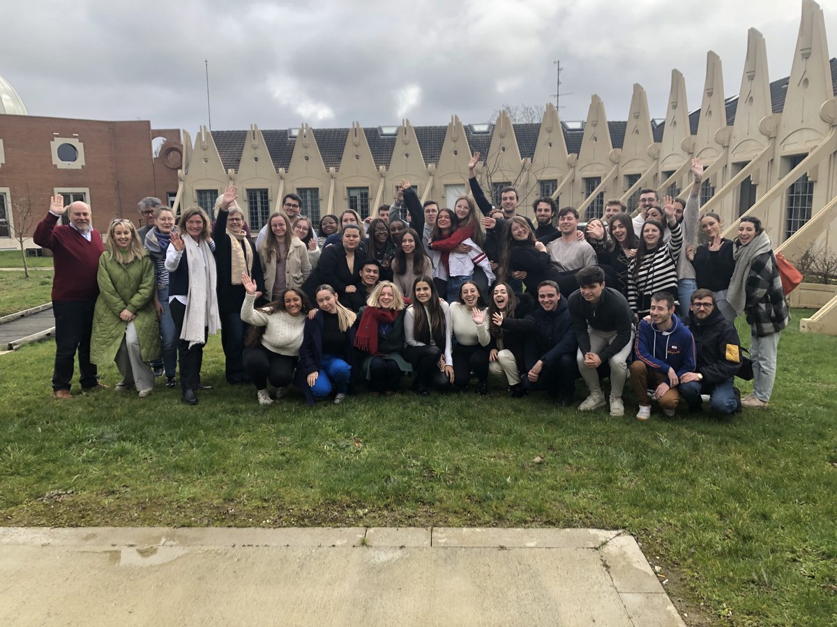 IUTdeLens's tweet image. 🌎 SEMAINE INTERNATIONALE : Last Day. Dernier Jour. 🌎

Cette semaine touche à sa fin et c'est donc le moment pour les projets eCoal 🔴 et BIP Tourism 🟡🟣 de présenter leur travail.

Un grand merci à tous pour l'implication, le travail et les échanges durant cette semaine.🙏