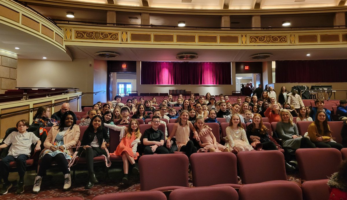 MrsDiNorma's tweet photo. @CobblesElem 5th graders are ready and excited for the @ROCPhils concert  in Kodak Hall at @EastmanSchool 
@PCSD_Music @PenfieldCSD https://t.co/m21Du1qeJs