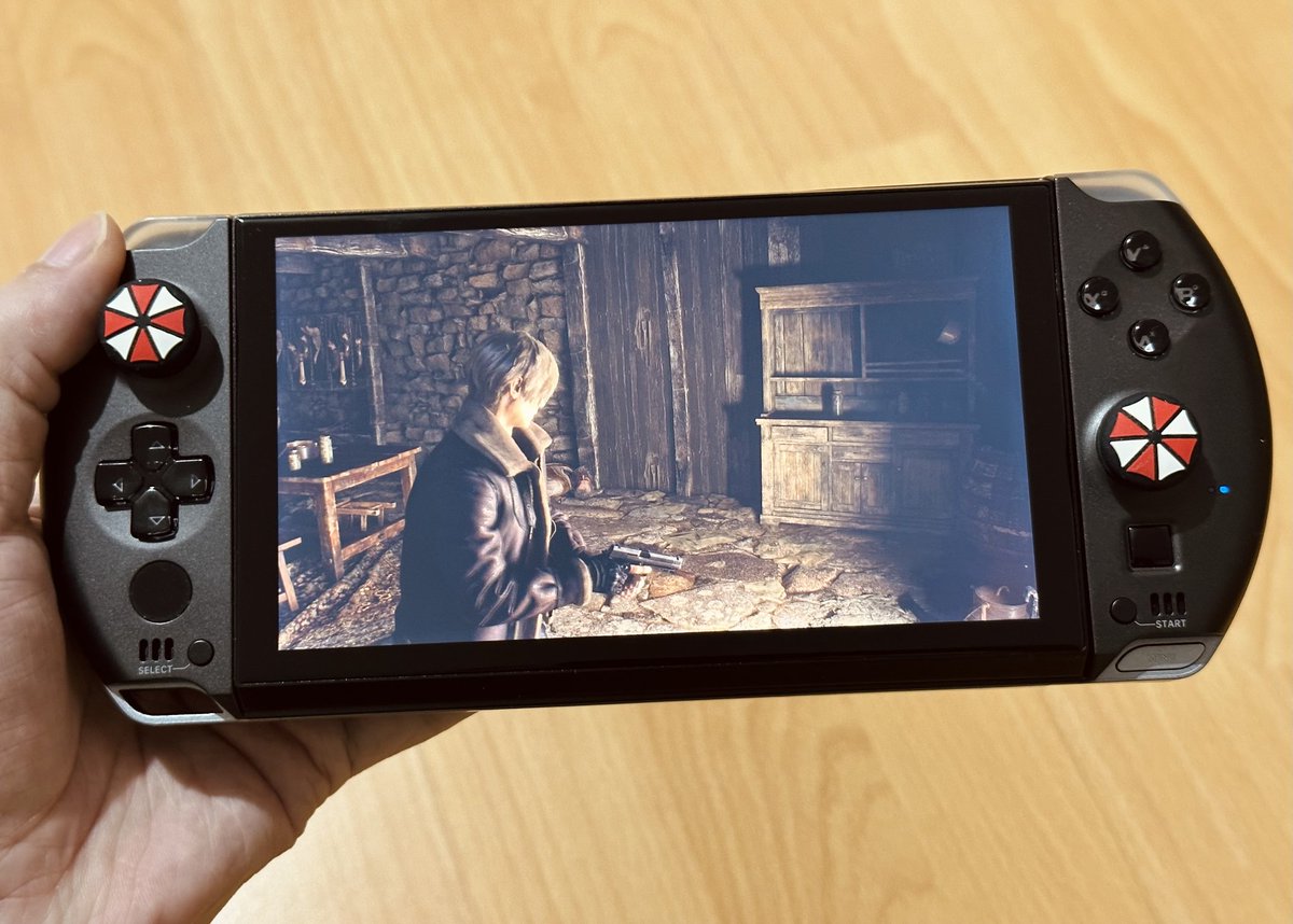 xmilu2's tweet photo. RESIDENT EVIL 4 REMAKE ☂️

#GPDWIN4
#RESIDENTEVIL4 https://t.co/KkubeuasX9