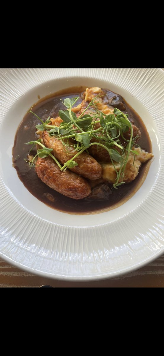 griffwebber's tweet photo. 2 for £10 👌🏻👀 #hayloft #bodnantgardens https://t.co/4u8GzUcE5e