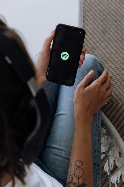 JalanSakshi's tweet photo. Music lovers! 🎧
@Spotify's redesign focuses on music discovery & short-form video. Connect with customers through music. 🔥
Share your favourite Spotify redesign features in the comments! 💬
#SpotifyRedesign #MusicDiscovery #ShortFormVideo #Marketing #KnowYourSocial #Mark1051 https://t.co/RGorCzmjvM