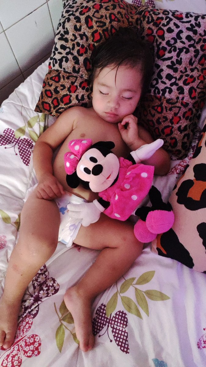 Soy tan feliz cuando estás a mi lado! Te amo para siempre reina de mi vida🎀🍀⏳💗