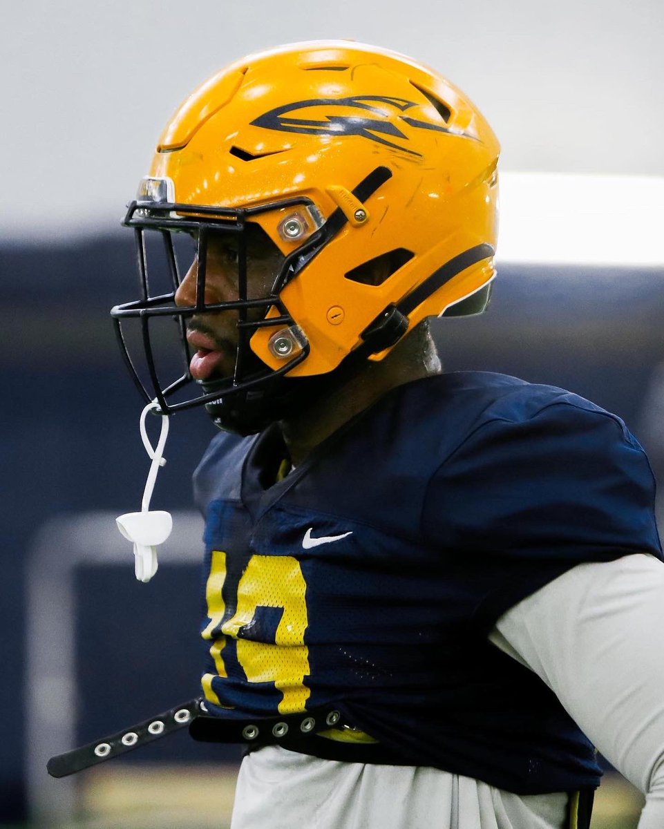 ToledoFB's tweet photo. Determined to get better
#TeamToledo https://t.co/Zy3fjQ80tk