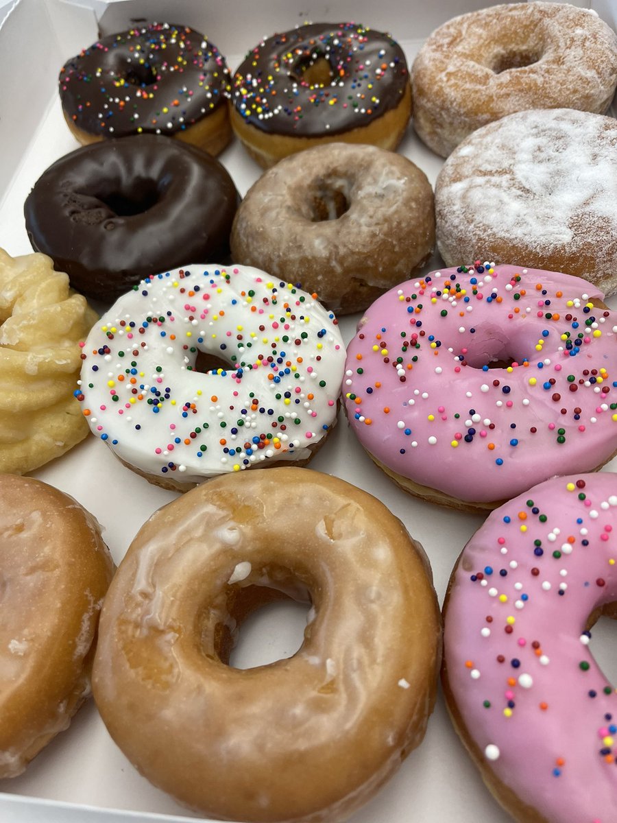 SilverCreekLA's tweet image. The winners!  Shoutout to our SCLA foundations of Leadership class- supporting Talyn's Capstone Project of filling backpacks with necessary items for children within the foster care system. She's at 204 backpacks right now! @SilverCreek_HS @SVVSD #leadership #makeaDifference