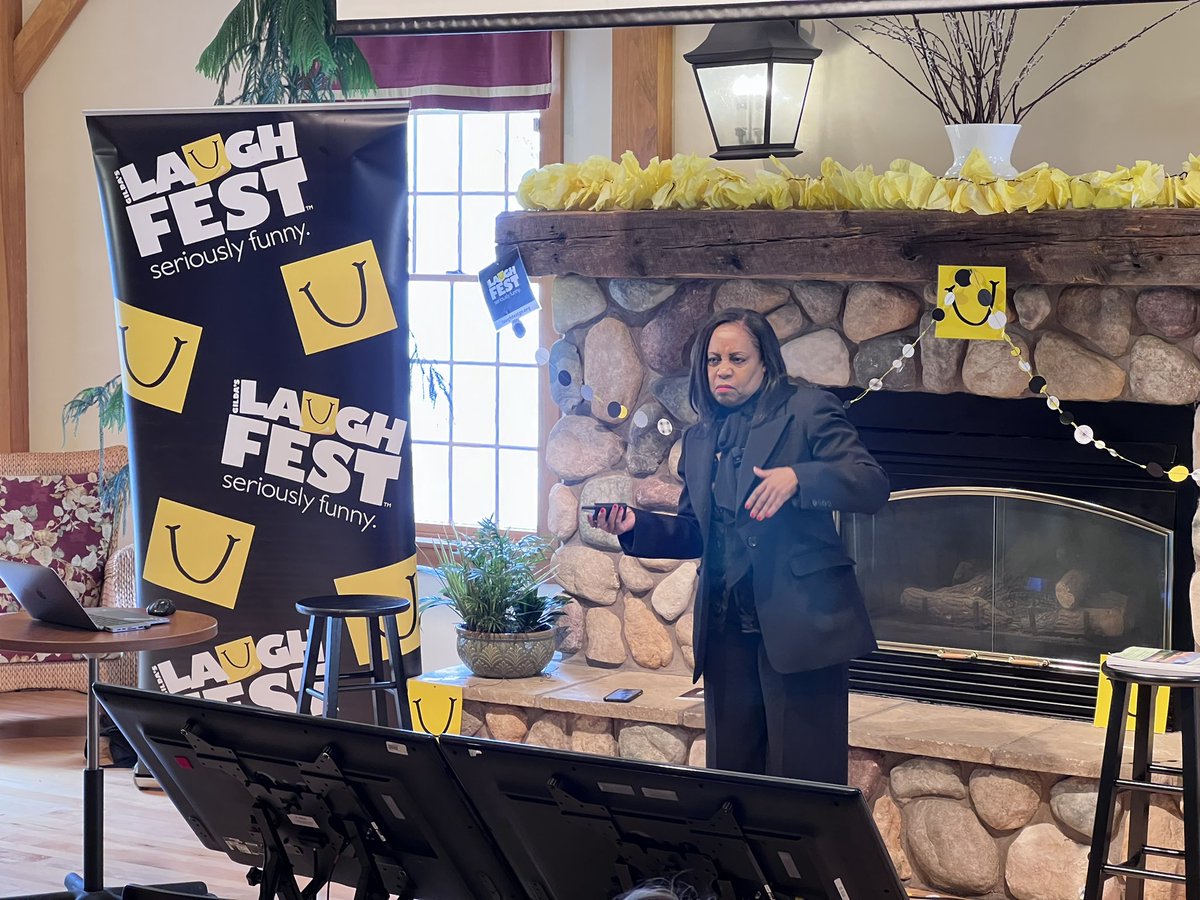 jaysondibble's tweet photo. It’s the 2023 #LaughterRx Symposium as part of @Gildas_Club_GR @LaughFest! Now presenting: Dr. Cynthia Shelby-Lane helps us understand health bennies of laughter and humor! 💛🖤 #LaughFest #LaughFest2023 #seriouslyfunny https://t.co/BaFsD2dQGq