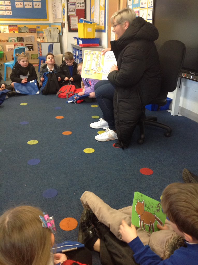MrNeilsonAPS's tweet photo. @ArdenPrimary thank you to our mystery reader and Year 4 reading buddies! https://t.co/aoED6Fa0JF