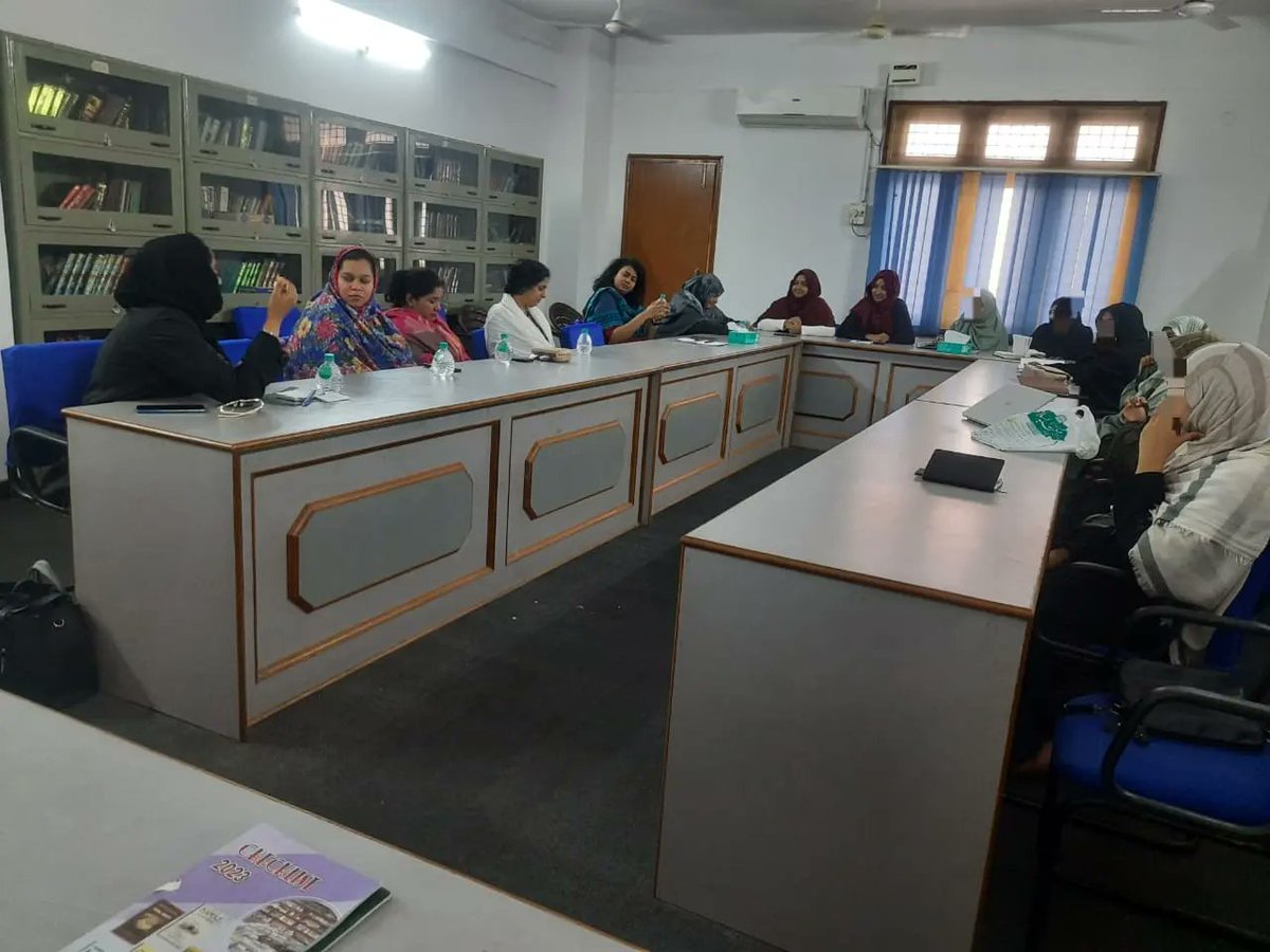 GIOTelangana's tweet photo. GIO Telangana organised a round table meet at its state office. Advocates, Journalist and educationalists participated in the meet and expressed their views on issues related to women and girl education.
#NFGIO #GIOTelangana https://t.co/fCtI2pK0of