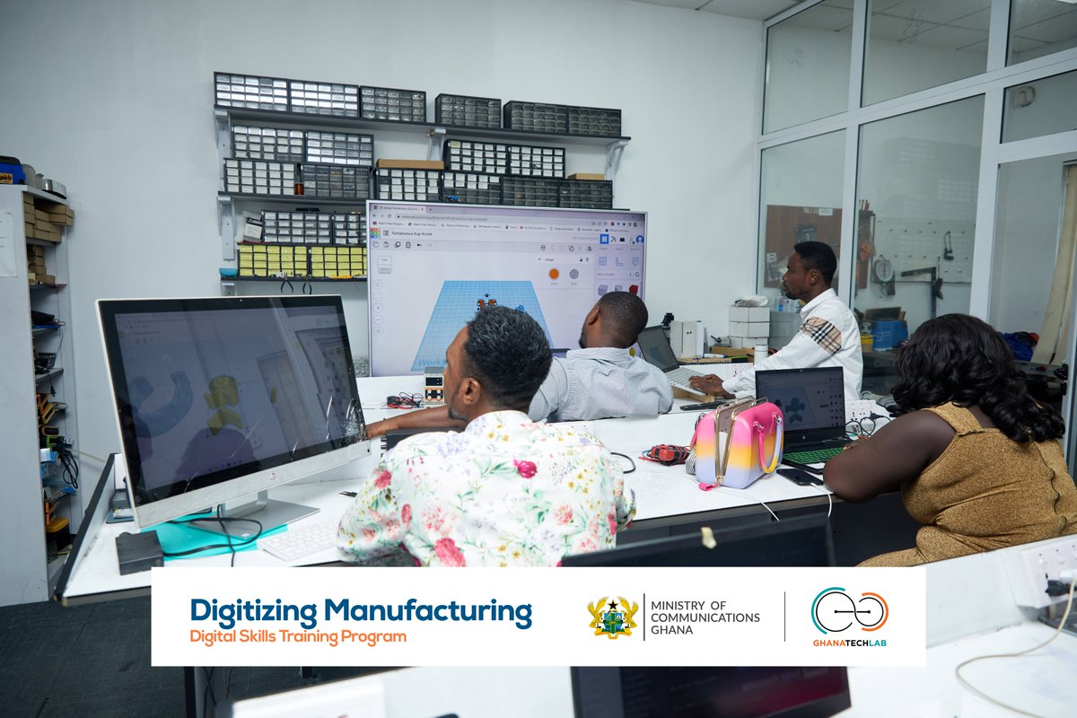 GhanaTechLab's tweet image. The Digitizing Manufacturing class for today focused their lessons on 3D Designing Using Tinkercad.

Trainees engaged their creativity in modelling a projected design and were assisted in finishing their designs where necessary.

#GhanaTechLab
#DigitizingManufacturing