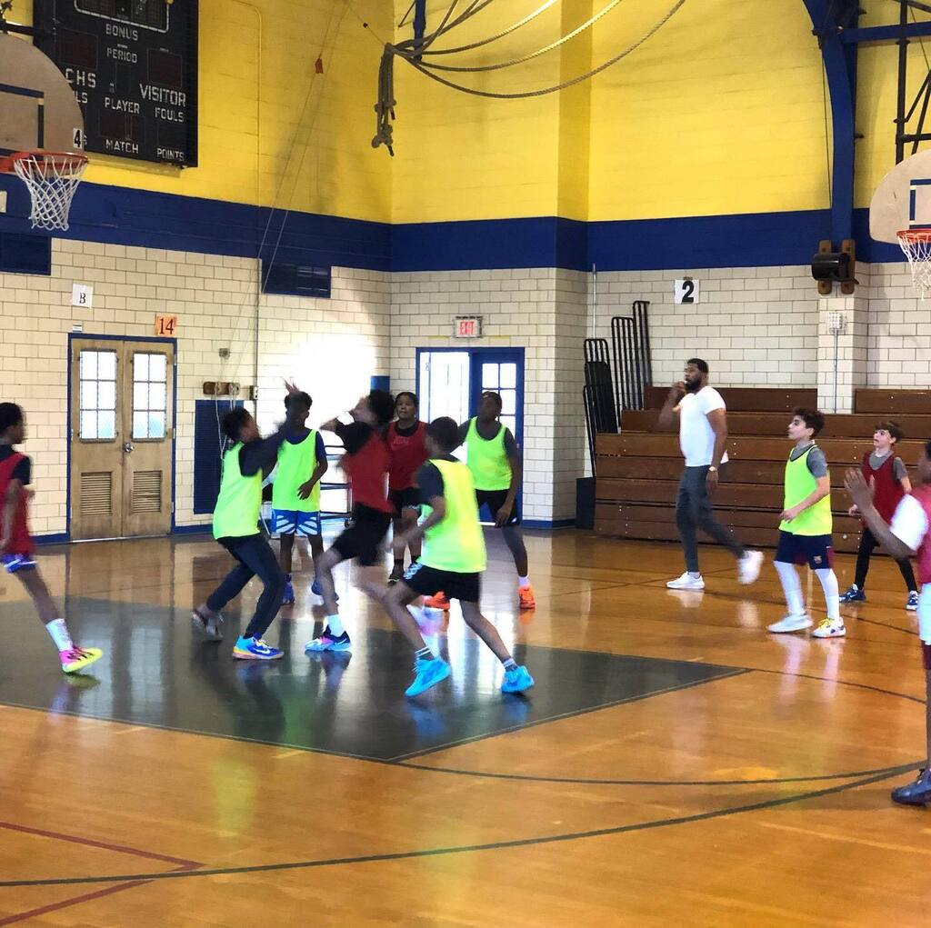 Students were able to redeem PBIS rewards points to watch the boys’ basketball game on Thursday afternoon. The crowd cheered on classmates as the two teams battled it out on the court. Yellow came out victorious this time around, but a rematch may be in … instagr.am/p/CpnN9Qru04U/