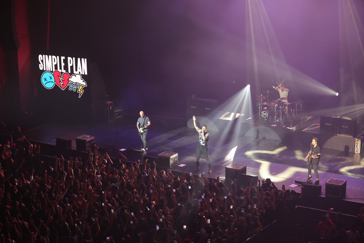 NewFrontierPh's tweet photo. What a night! π€π»ππ»
Thank you @simpleplan! Everyone enjoyed your astounding performances! We hope to see you all again here at NFT soon π€
Congratulations and thank you @WilbrosLive ππ»
πΈ Danilo Factor
#SimplePlanInManila #SimplePlanAtNFT #SimplePlan https://t.co/ZunB3sF4Zg