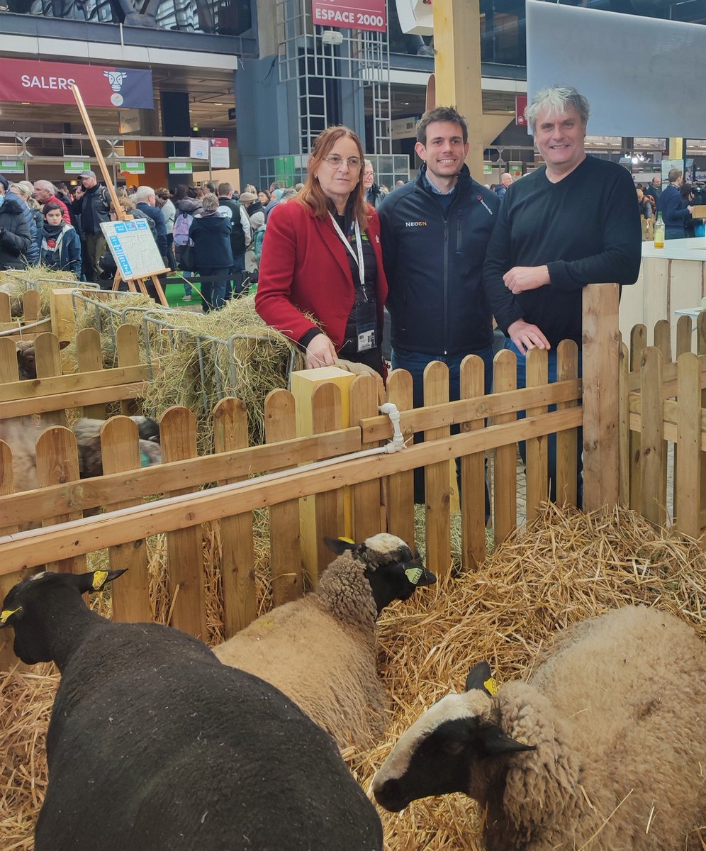 NEOEN_Energy's tweet photo. Our agrisolar team is just back from the Salon de l'Agriculture in Paris. They were delighted to meet institutions, chat with our farmers and greet our agrisolar partners. 🤝🐑 ⚡️
#agrisolar #renewables  #agriculture https://t.co/QzY33YPhNW