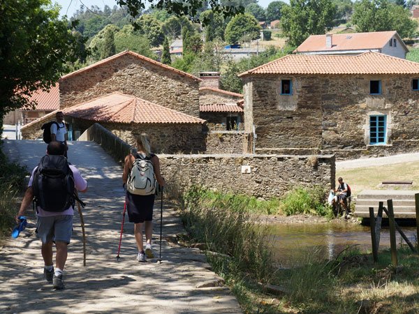 CaminoWays's tweet photo. The Camino Frances is the most popular of all the Camino routes. Discover the charms of the French Way and make everlasting memories: https://t.co/89gdawb8QH
#caminoways #caminodesantiago #caminofrances #frenchway #caminohike https://t.co/4Ahuu1knwL