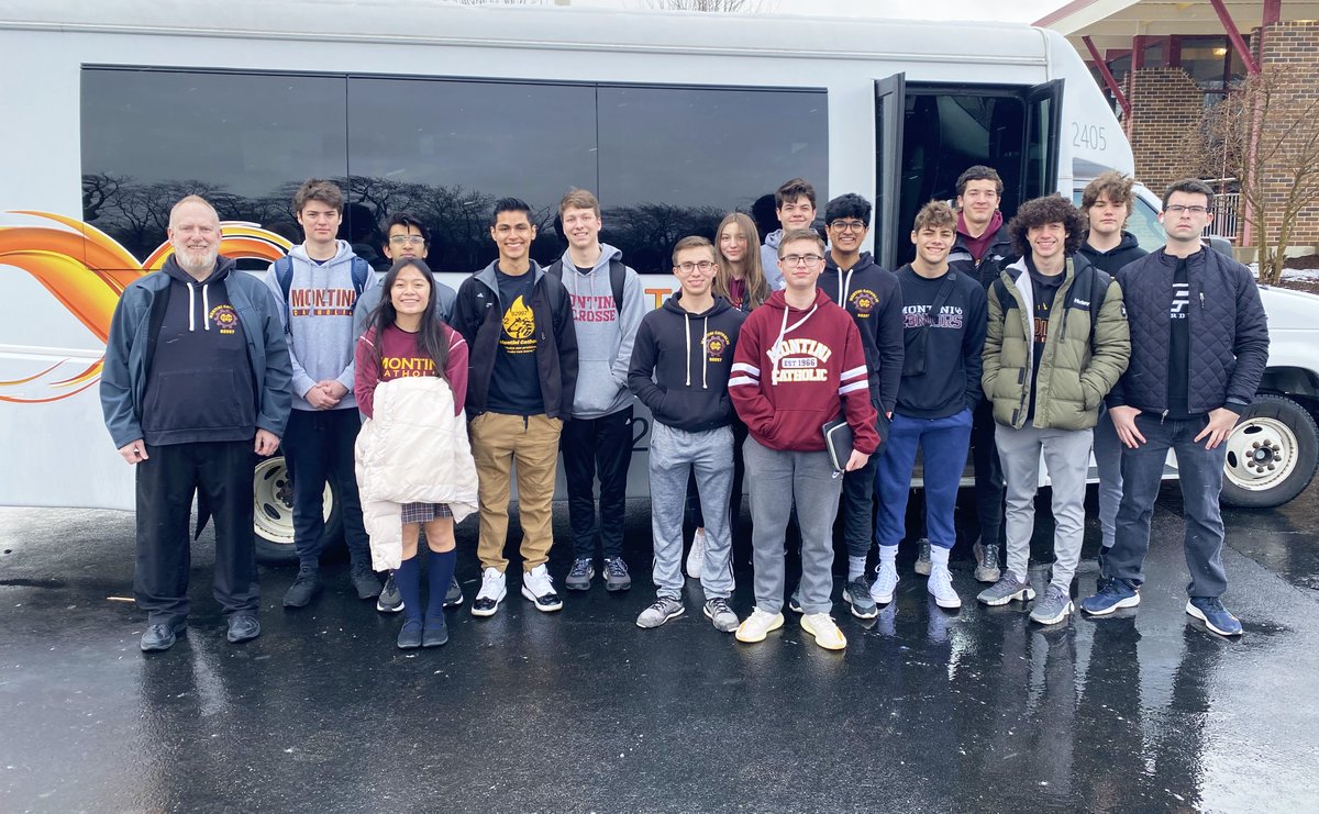 MontiniCatholic's tweet image. Headed to Decatur for the VEX State Robotics Tournament!! Good Luck, Broncos!!! We are so proud of you!!  
#VEXRobotics #vexroboticscompetition #VEX #wearemontini
