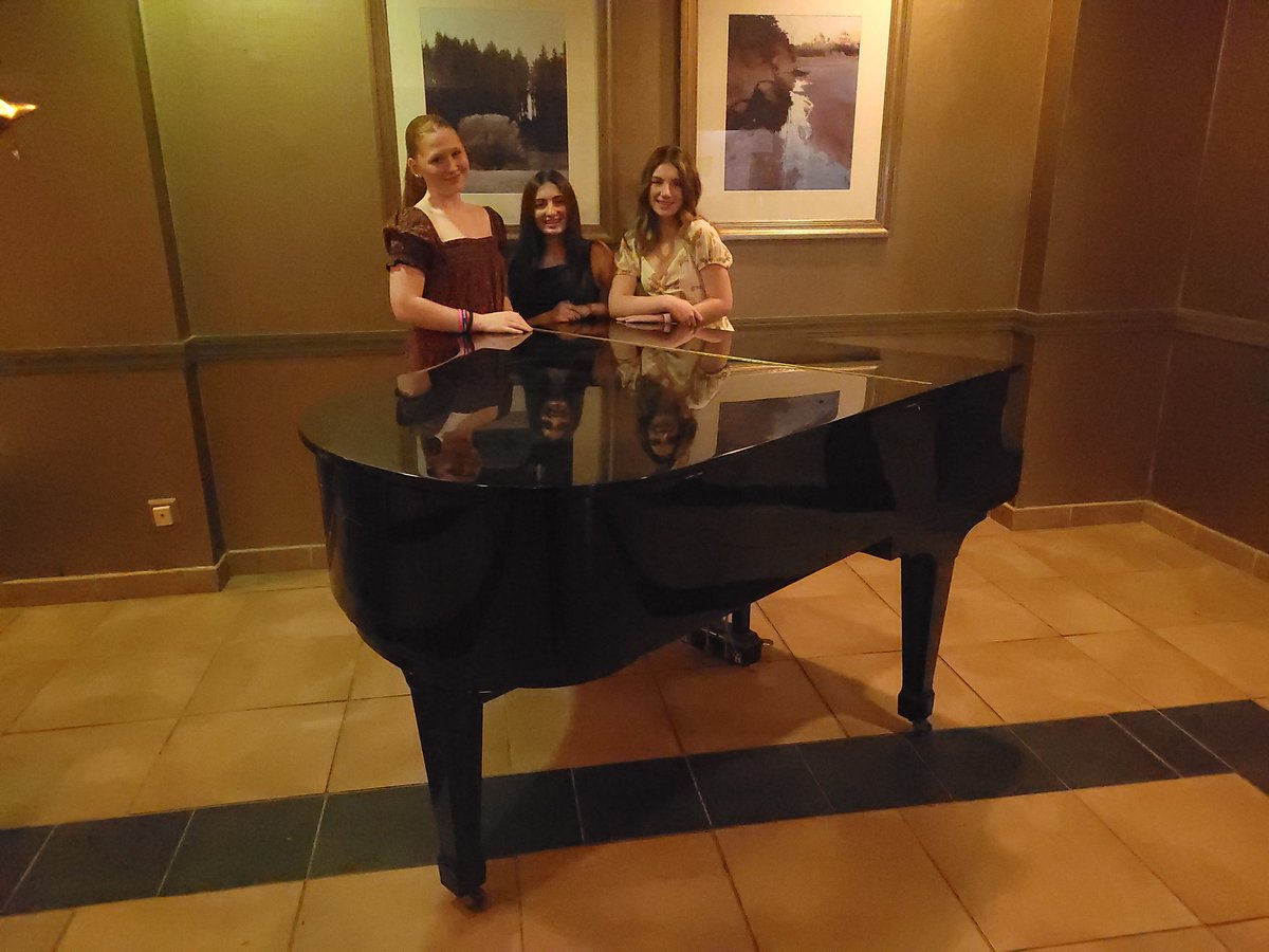 MASC Banquet time! <a href="/MA_StuCo/">MASC (MA StuCo)</a> <a href="/OakmontRegional/">OakmontRegional HS</a>