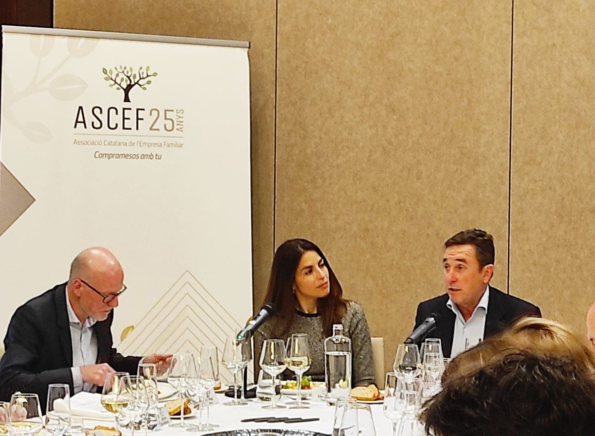 manuelbermejo's tweet photo. Un placer hacer compartido esta comida coloquio organizada por @ASCEFcat junto con @veronicapascboe en la que hemos analizado en profundidad el caso de evolución de #EmpresaFamiliar a #FamiliaEmpresaria.
1/4
#evento #coloquio #tfab #ASCEF #FamilyBusiness https://t.co/AIcZUOni4p