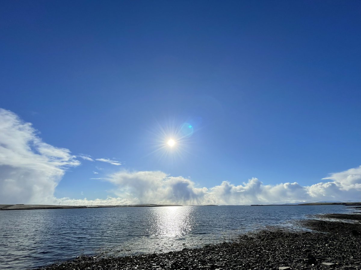OSufferer's tweet photo. Toab, Holm and Scapa.
Not fit to go a walk today. Still recovering from being away for a few days. It's a beautiful spring 🌹 day.
#snowinmarch #toab #holm #scapa #orkney #orkneyislands #pem https://t.co/sz4FL0N9iW
