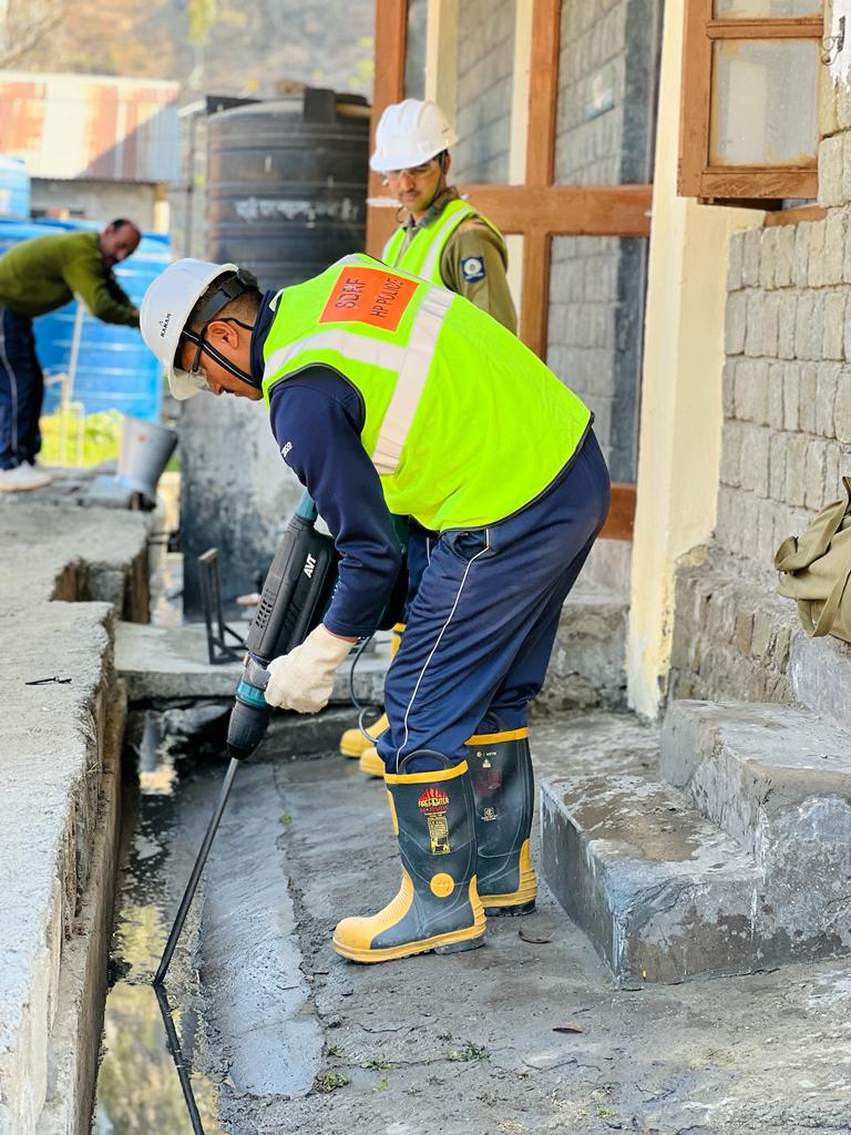 HP_SDRF's tweet image. **आपदा रक्षा सर्वदा**
#practicesession #himachalpolice