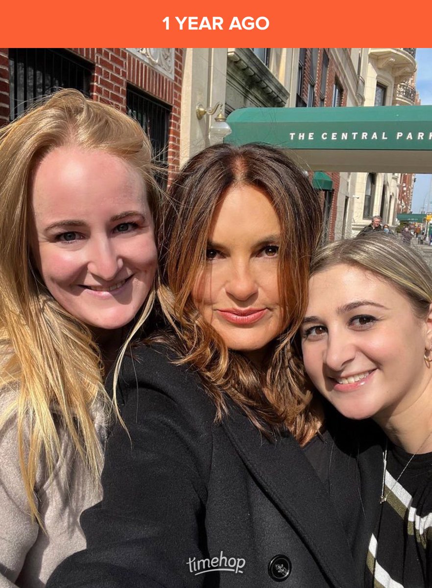 Linzanity143's tweet photo. It’s been one year since we hung out with Mariska on our lunch break. Teehee 🤭 https://t.co/YhEXo9YHrB