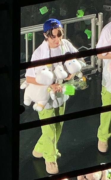 Huaaaa lucuuu😭😭
#RENJUN