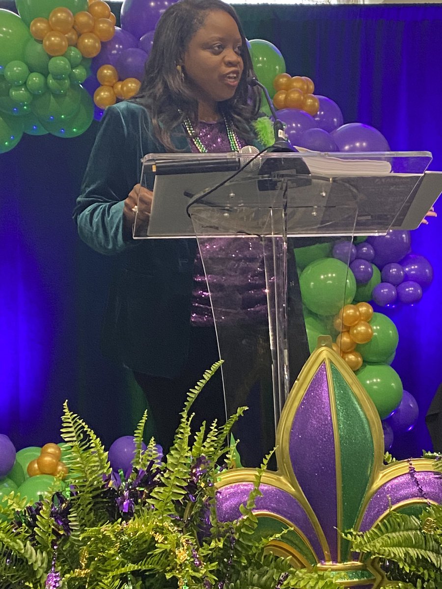 Dr. Goffney says thank you to 2022-23 Teachers and Principals of the Year for “inspiring our students every single day!” @AldineISD @drgoffney #LeadershipMatters #AldineConnected