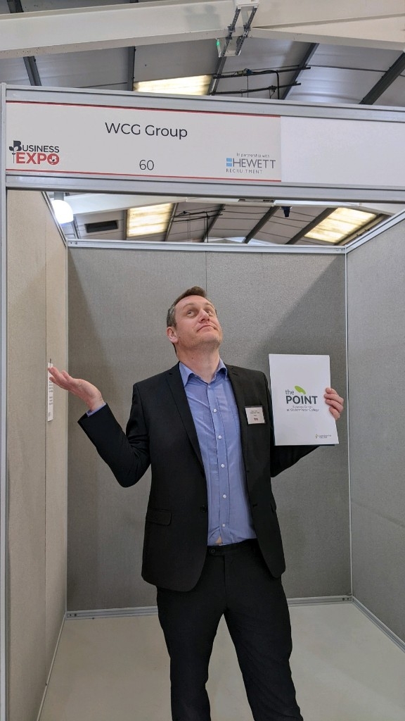 JohnColclough18's tweet photo. Gutted that the weather stopped @WCollegeGroup Attending the @HW_Chamber #hwexpo . 
However thanks to the charismatic @ThePointAtKC for stepping in and sending me a photo of our stand, now that true collaboration 😆 https://t.co/aQQ1MGEyvL