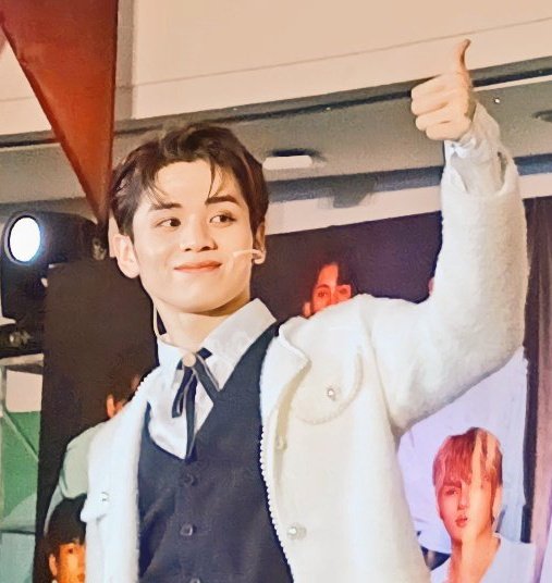 my lovelove, happiest birthday! thank u for being one of my unpaid therapist🫂 i will support u no matter what happen! i love you so much, my Vinci<33

AMA2ING Y3AR of VINCI 
#VinciTrACE #HORI7ON_VINCI 
#호라이즌_빈치 #빈치