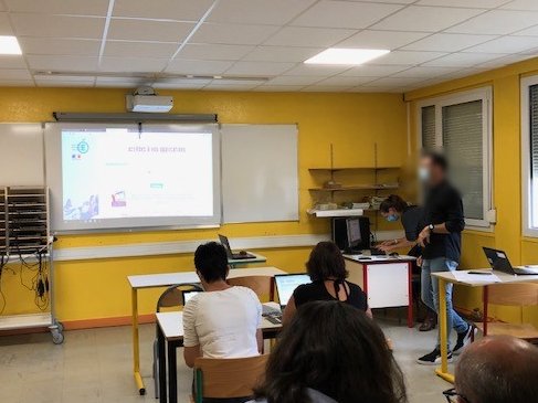 Numerique37's tweet photo. Formation des nouvelles directrices et nouveaux directeurs sur les outils #numériques :
↪️ #Onde
↪️ @appsedufr : Sondage, Évento, Nuage, Filesender, Tchap, Portail Tubes
↪️ @Canva
↪️ #LaDigitale
↪️ @Pix_officiel
#ERUN #DirectiondEcole @dsden37 @IENASH37 https://t.co/UUv3MiH8E8