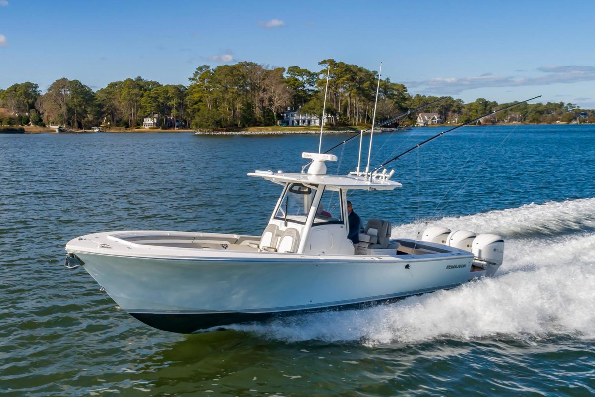 BluewaterYS's tweet photo. Start living the offshore life today with a new or pre-owned Regulator from Bluewater Yacht Sales! We have a tremendous selection of models available, with more coming every day. 
#regulatorboats #regulatormarine #centerconsole #bluewateryachtsales
https://t.co/fjMn9cSMlz https://t.co/3BsoBjR75v