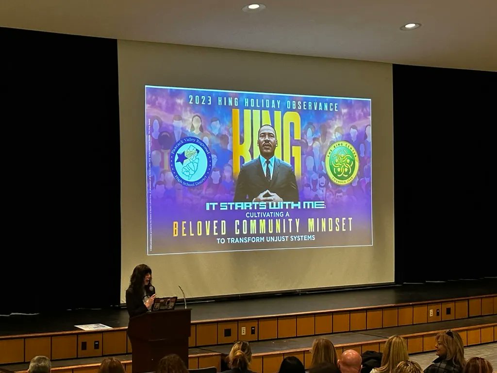 Christine Pollinger tweet media
