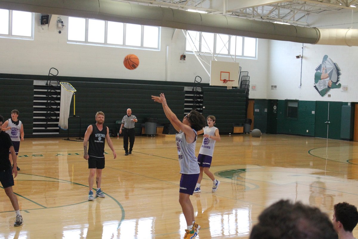 Officially one more day until we take the court!!!! Everyone come out and support the best team in the nation!! ⁦<a href="/drewculbertson2/">Drew1Culb</a>⁩ #RR4L🟣