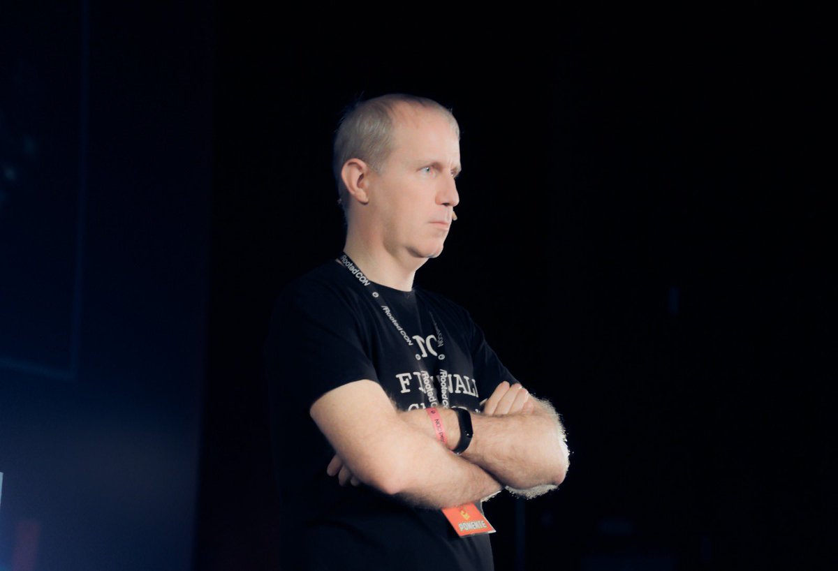 rootedcon's tweet image. Trincad a los malos antes de que os jodan el día 🔫🏴‍☠️

¡Antonio Sanz y Javier García en la sala 25 de #RootedCON2023 !