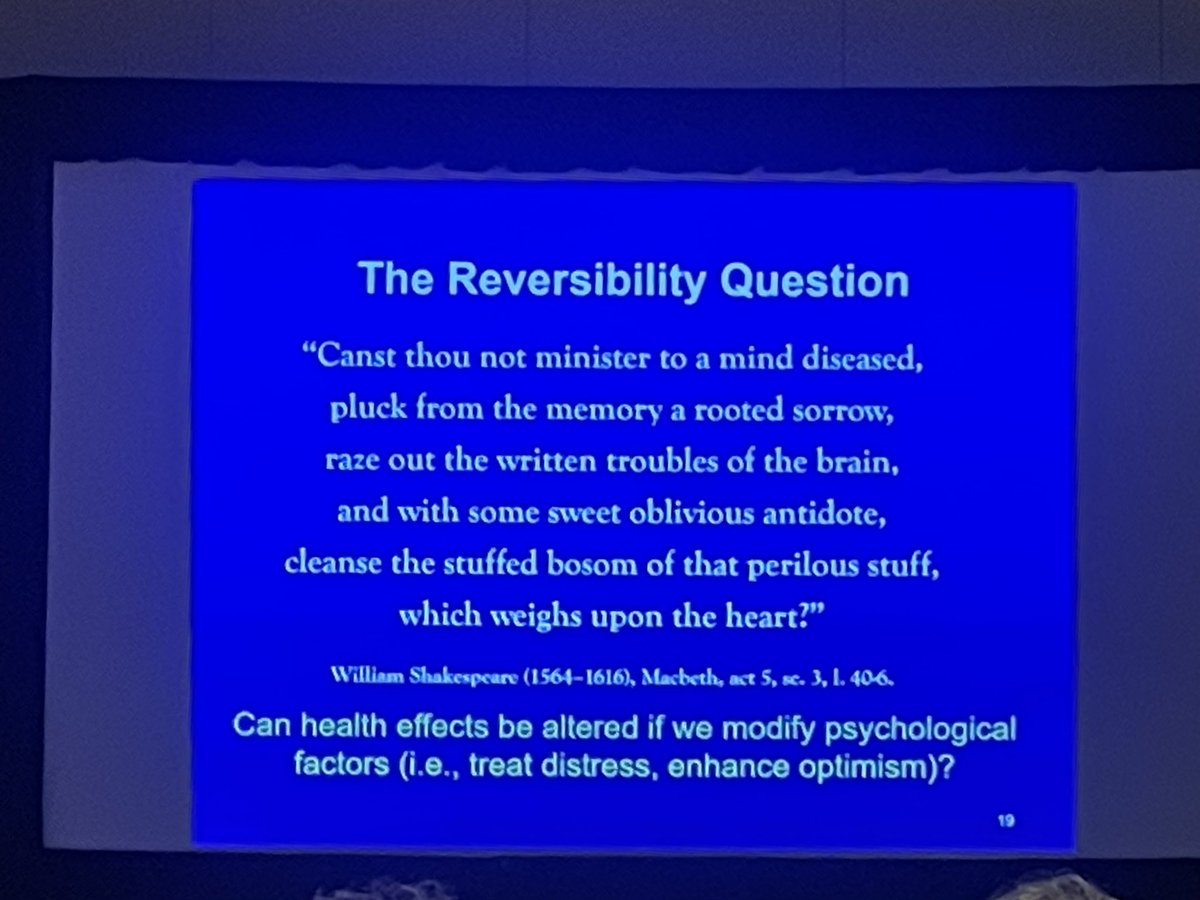 Dr. Laura Kubzansky from <a href="/HarvardChanSPH/">Harvard T.H. Chan School of Public Health</a> and Dr. <a href="/andrewp_steptoe/">AndrewSteptoe</a> from <a href="/ucl/">UCL</a> debating the exchangeability of positive/negative psych states on health #aps2023puertorico Shakespeare ref stole my breath…and, can’t help but ? how the tragic end of Macbeth factors into the debate…🤔