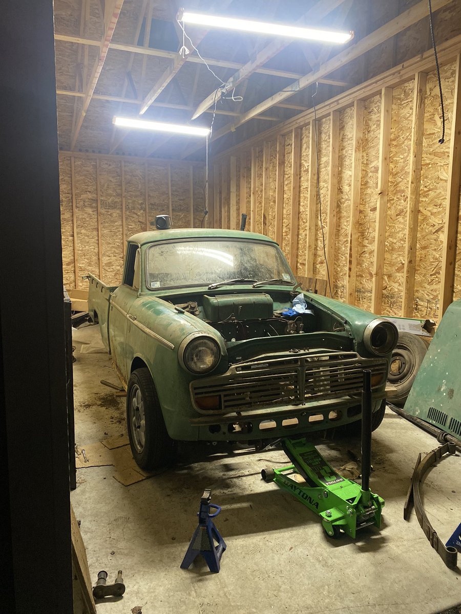 Decided to do Miata suspension for Datsun truck