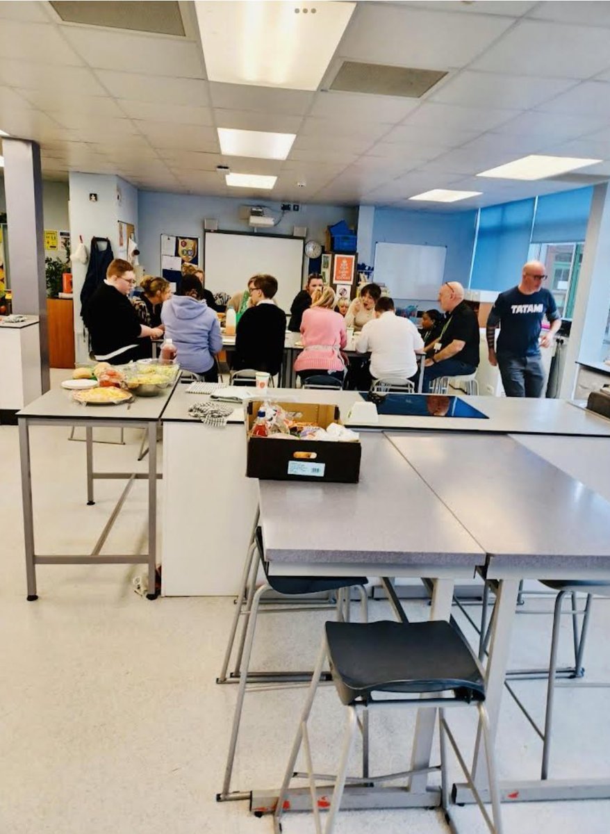 Open ❄️❄️Making the most of being together on a snowy day. Nurture sits at the heart of everything we do at the Orchard Centre. Being part of the Orchard Community is so important. #semh #school #learning #nurture