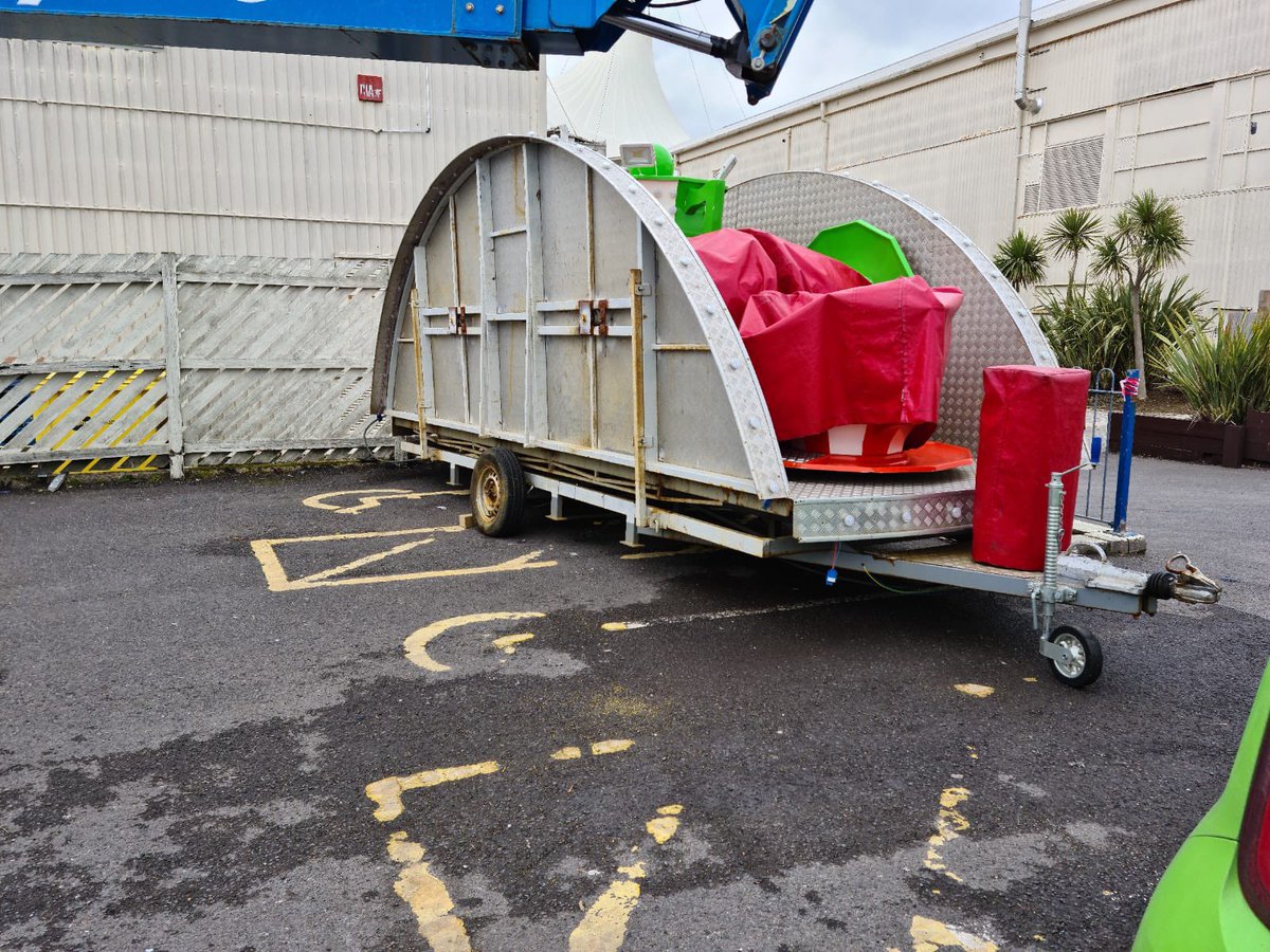 Whixallite's tweet photo. @Butlins thanks Butlins, hardly any disabled parking spaces at Bognor and you use them to store your junk in!!!! https://t.co/2jZVFwrMpK