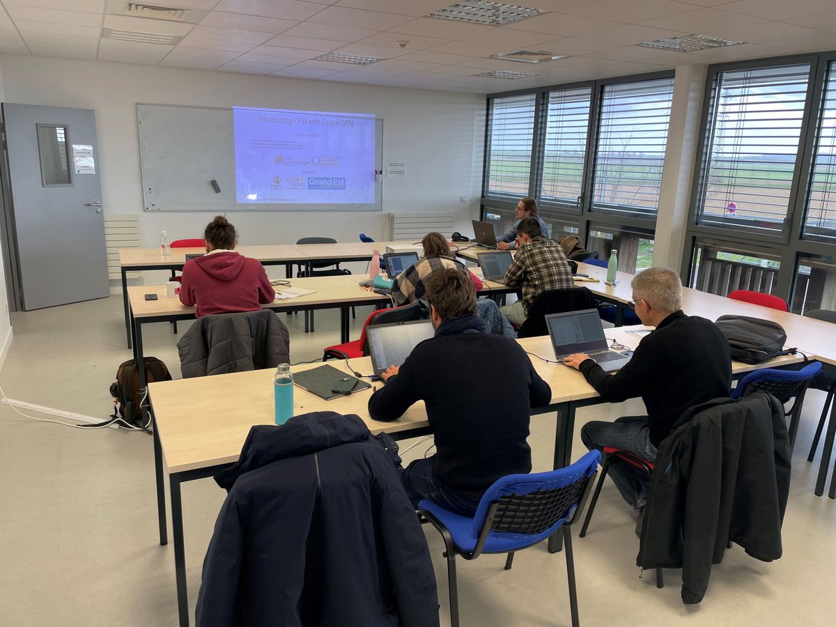 🎬Clap de fin pour la formation <a href="/openfoam/">OpenFOAM</a>  mécanique des fluides numérique #CFD en mode hybride organisée par <a href="/ChaireBiotechCS/">Chaire de Biotechnologie</a> au #CEBB.
Un beau bagage 🧳opérationnel pour les participants !
Bravo 👏Victor &amp; Arthur pour l'orga
#excellence #biotechnologie #transmission #industrie