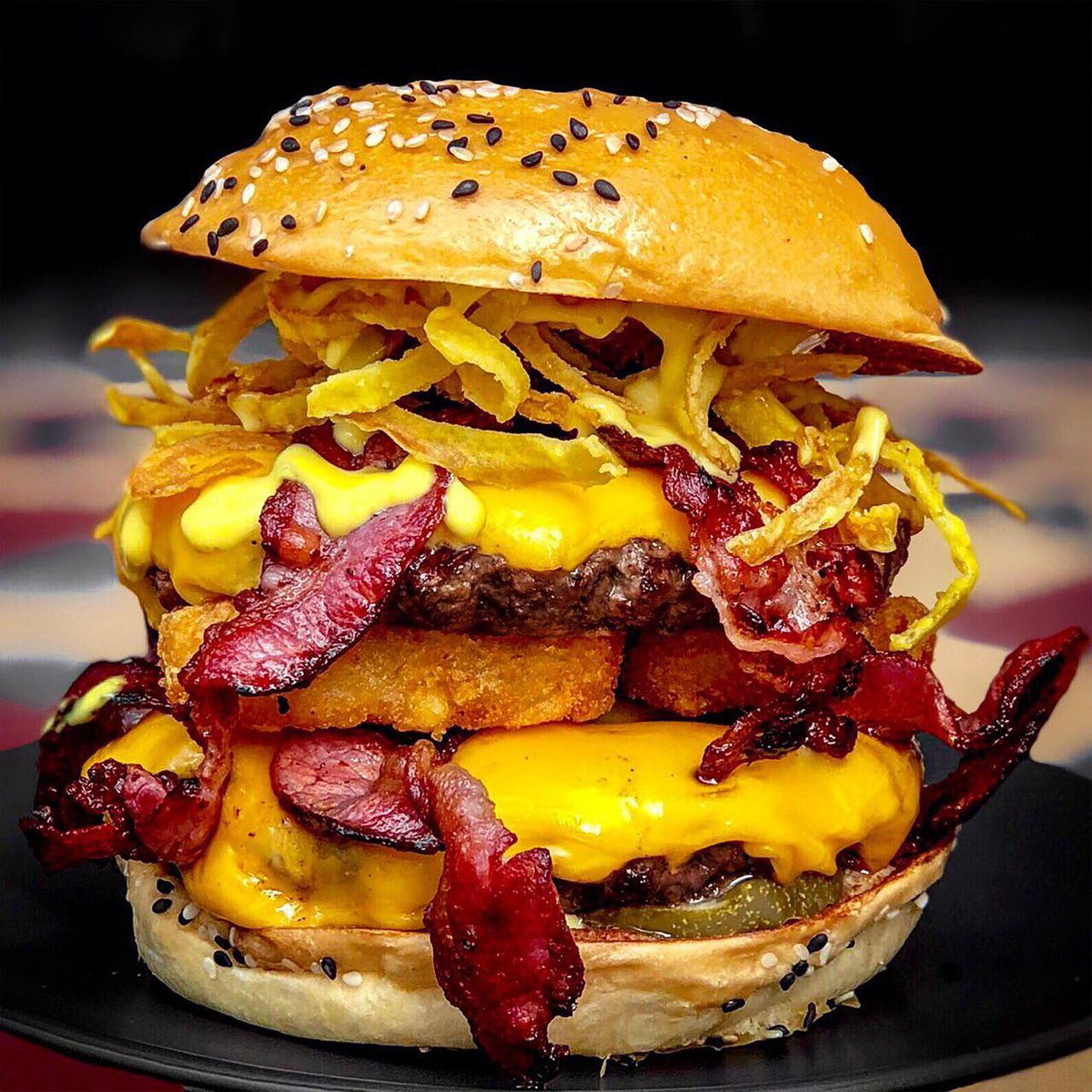 TheBigBangBosh's tweet photo. Who wouldn’t want to take a bite out of this flavourful burger ? 🍔 #weloveburgers #burger https://t.co/ZgOhqbXN0H