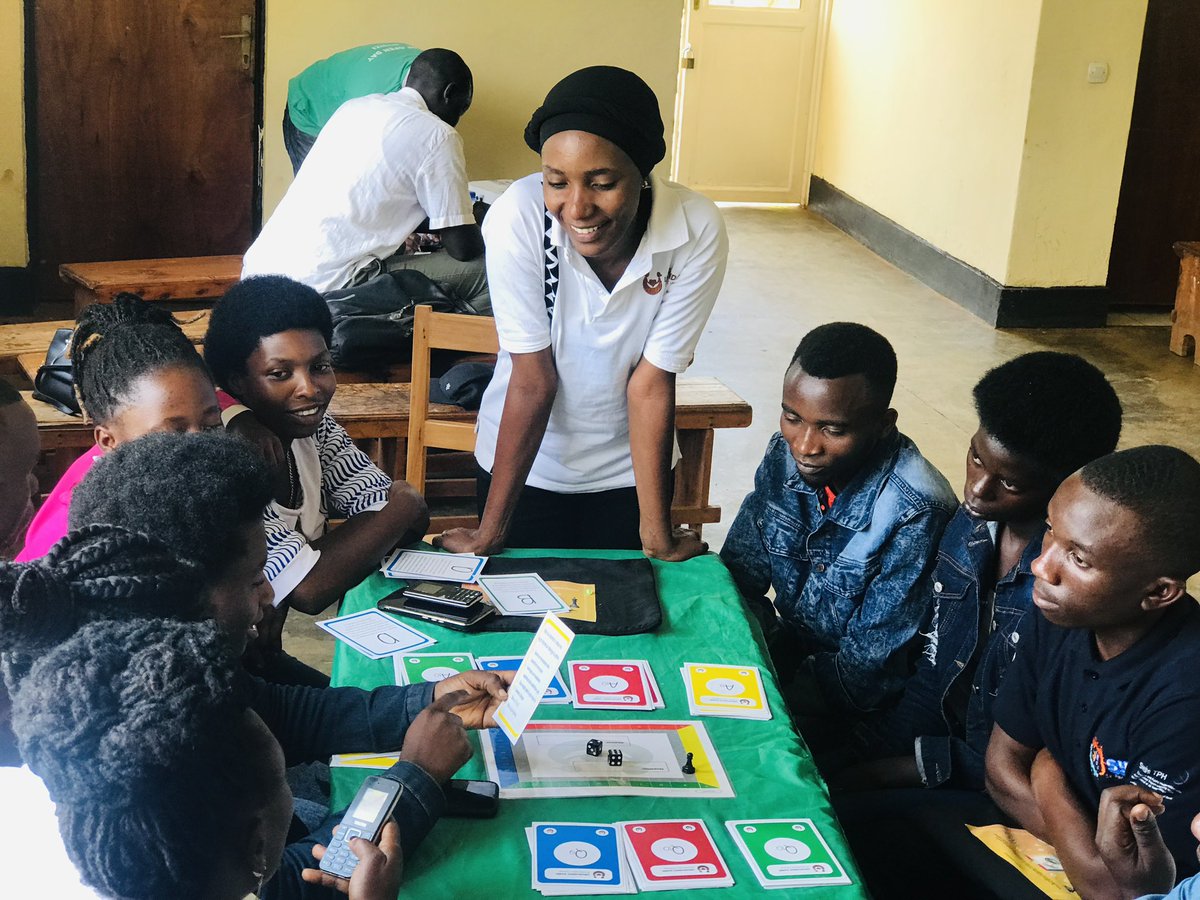 urukundo_initia's tweet photo. In partnership with @SwissTPH, we conducted a play based training on life skills focusing on #SRH for over 30 peer educators in @NyamashekeDistrict. 
We kept it fun by playing #UrukundoLifeSkillsBoardGame 🤍🎲♟️✨ https://t.co/D6mTnwsQ7X
