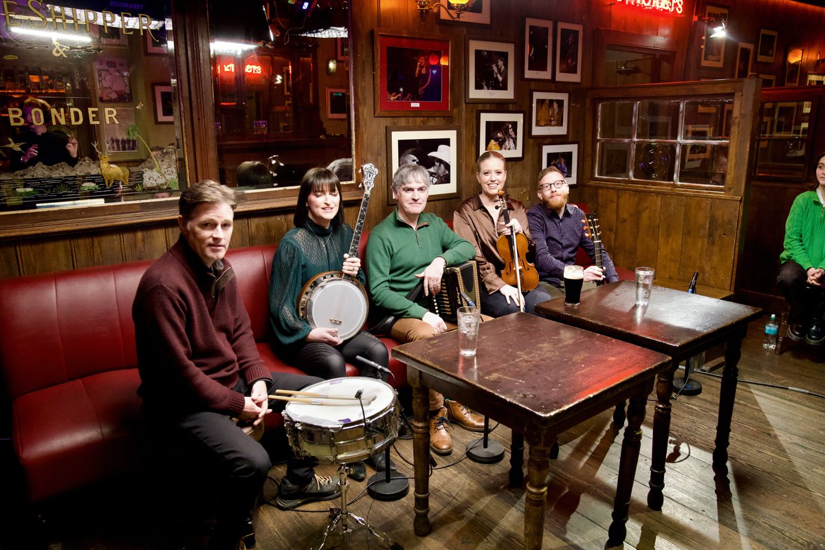 Beidh Geantraí Lá Fhéile Pádraig ar siúl i gceann seachtaine ag 21:30 ☘️

Cé atá ag súil leis? 👀🎵
<a href="/geantraitg4/">Geantraí</a> <a href="/TG4TV/">TG4</a>