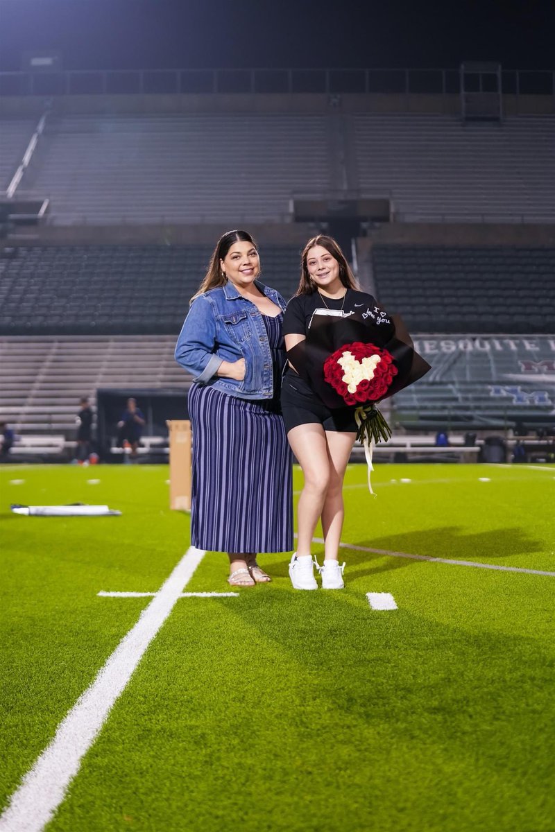 Shout to our soccer trainers! <a href="/StallionAT/">NMHS Sports Med</a>