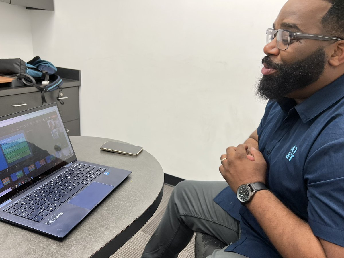 Kari Foxworth tweet media