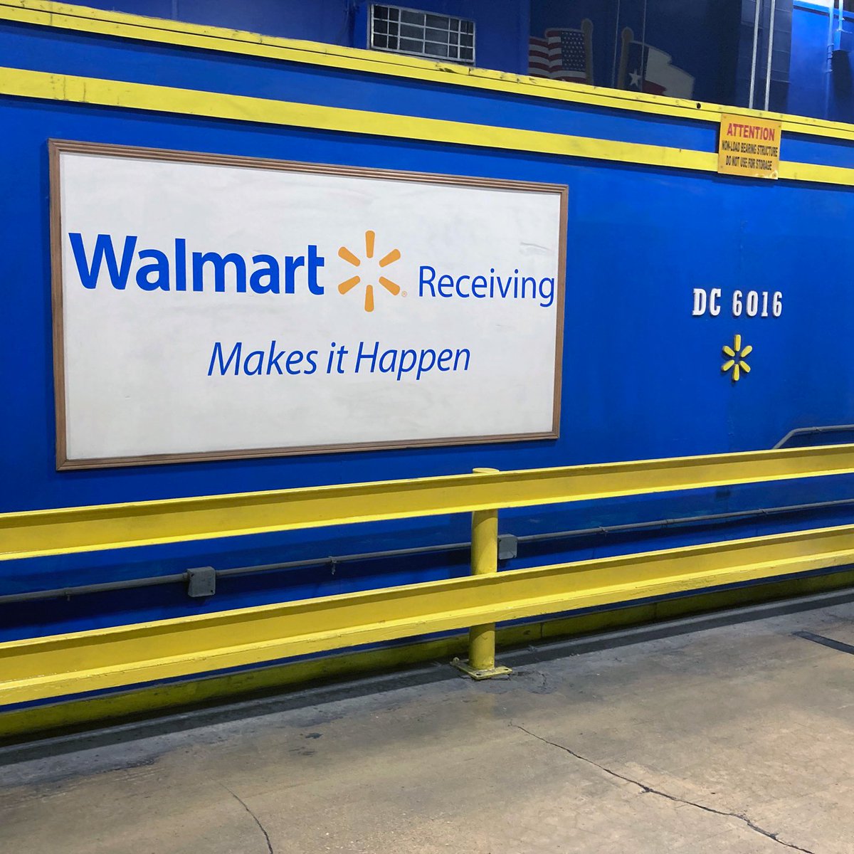 danbartlett6's tweet image. DC 6016 in New Braunfels, TX, is 1.28M square feet of people-led, tech-empowered innovation in action. I’m proud of how we are shaping the future of retail through automation powered by the best associates in the business. Thank you, Stoney and the team. You’re making it happen!