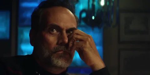 StarTrekWeTrust's tweet photo. I’ve watched this moment so many times now. #StarTrekPicard #StartrekPicardSeason3 https://t.co/PAQOiaoekn