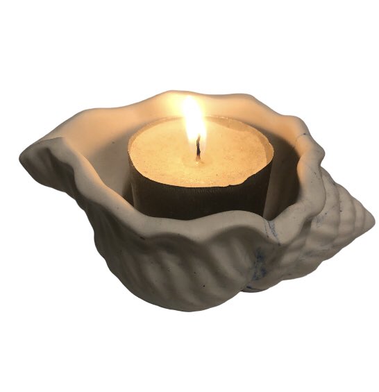 If you didn’t already know, most of your handmade items have  multipurpose use. Check out our conch shell, it can also be used as a tea-light holder. #multifunction #multiuse #multipyuse #conchshell #shells #object #homedecoration #tealightholder #holder