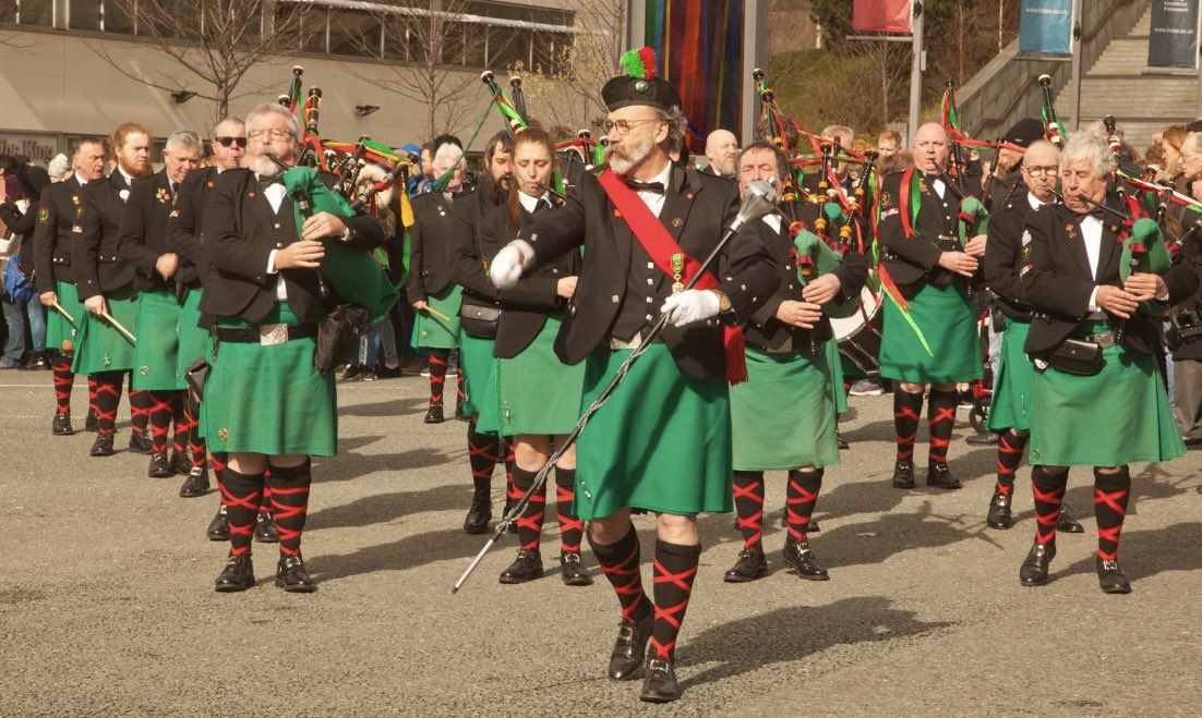 mancirishfest's tweet image. Get ready to #Pressthegreenbutton as #Manchester turns green for its 28th Annual #manchesteririshfestival ☘️ with over 100 events 10-19 March most of which are #free thanks to @GoToIreland @ManCityCouncil  @patkarney see ManchesterIrishFestival.co.uk for details