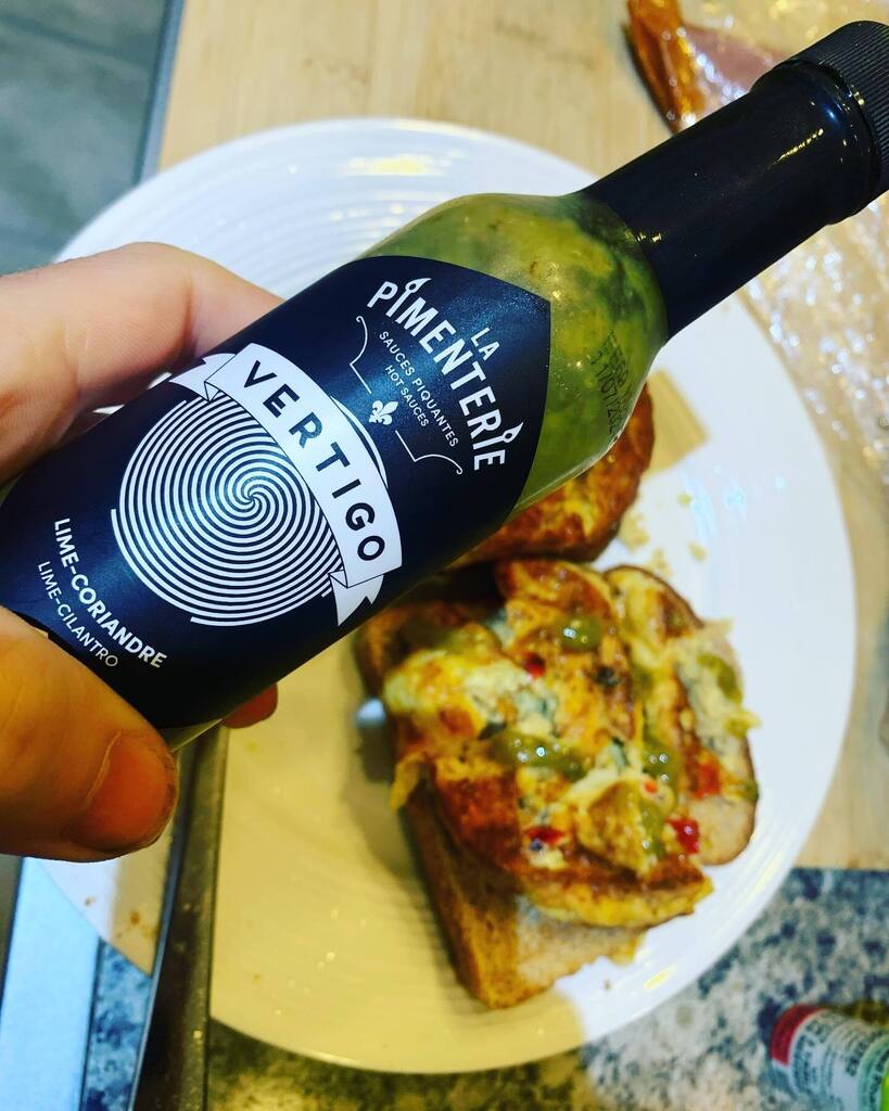 bcomingscratch's tweet photo. I love a flavourful hot sauce with my breakfast. #hotsauce #breakfast https://t.co/rmP9QFuRQO https://t.co/RkZn9GIVJY