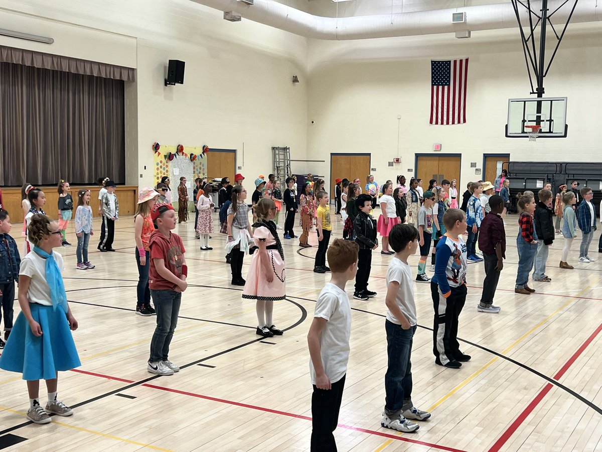 AP_Renner's tweet photo. Our second graders took us through the decades with their spring program last night! https://t.co/mEBg2KdG9t