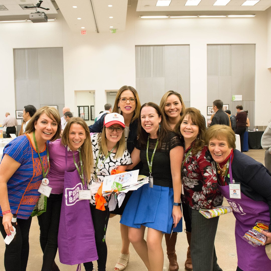 foodbanking's tweet photo. Conversations between #FBLI attendees have resulted in:
-Local leaders opening food banks in places of need.
-Expanding programs to address issues like childhood hunger and malnutrition.
-Increasing capacity to connect safe, wholesome food with more people.
#FBLI23 https://t.co/A3Q9s1Fua7