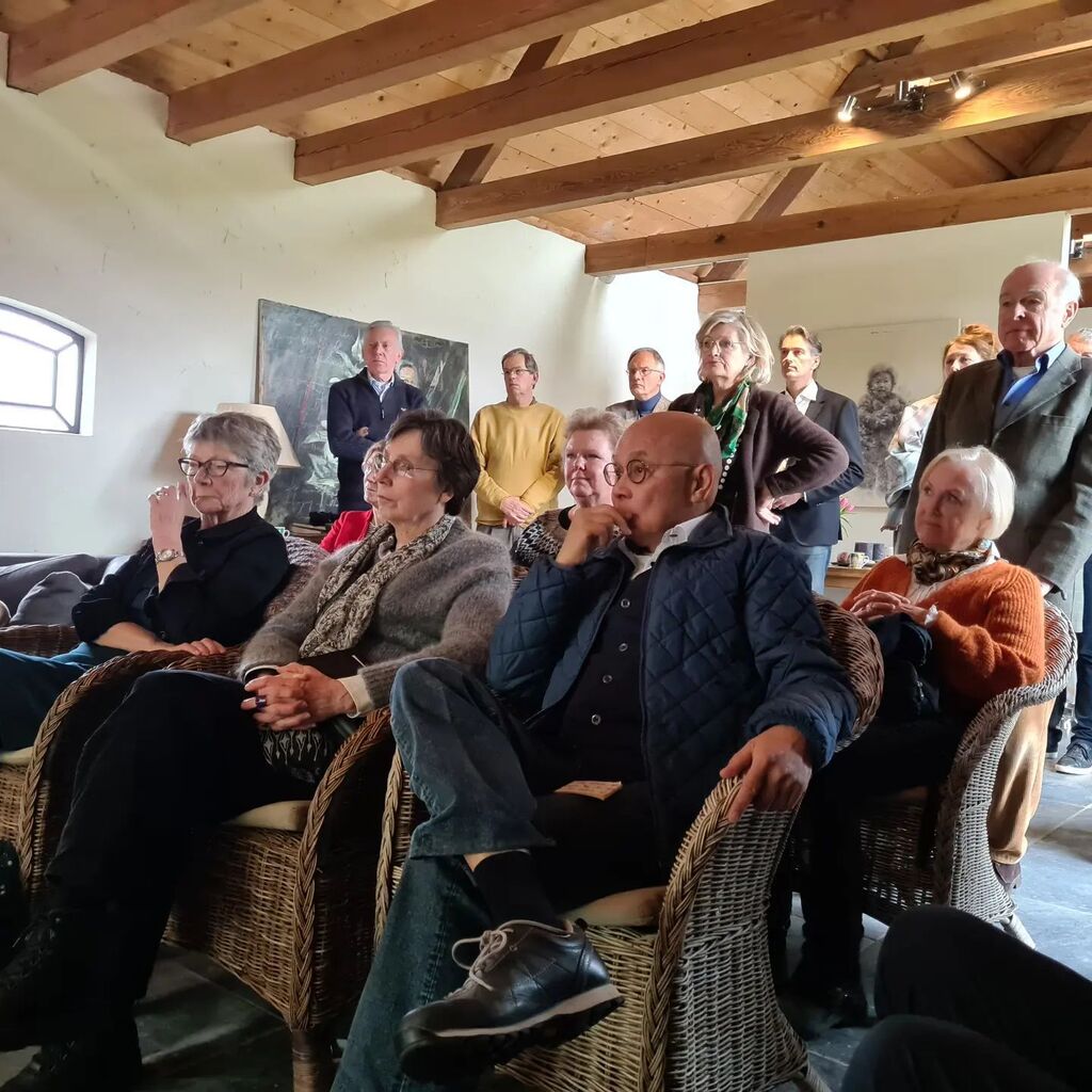 MirjamNelisse's tweet photo. #deboerop bij @twickel in @gemeentewassenaar over landgoed, landbouw en landschap, en de uitdagingen en kansen in het kader van de #NLPG
Inhoudelijke presentaties door @studio_rensz en Gerbrand van 't Klooster en een rondleiding over het #landgoed door โฆ https://t.co/xHaBcyFmH9 https://t.co/4dsyFSvHaM