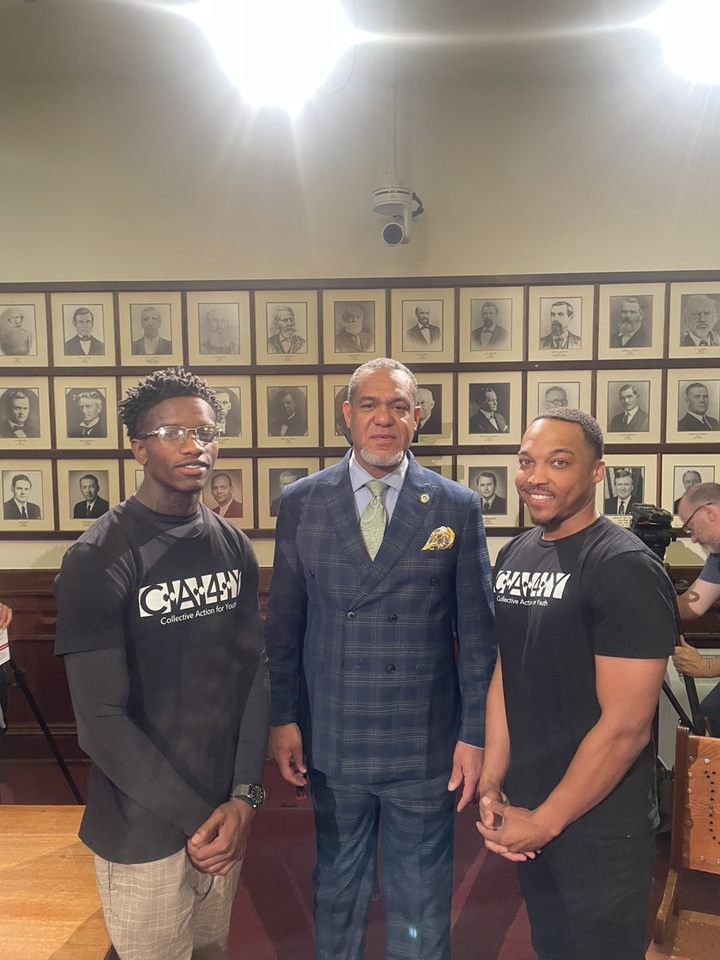 CA4YHTX's tweet photo. Courageous activist, Jernard Brown took a stand on behalf of CA4Y to support the filing of HB 4356, which will close the state's 5 remaining child prisons, replace the Texas Juvenile Justice Department with the Office of Youth Safety and Rehabilitation #finishthefive https://t.co/u9x8uu9F3I
